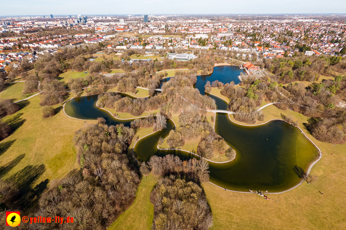 20.02.2023 -  Ostparksee und Schule am Strehleranger mit Umgebung in Neuperlach